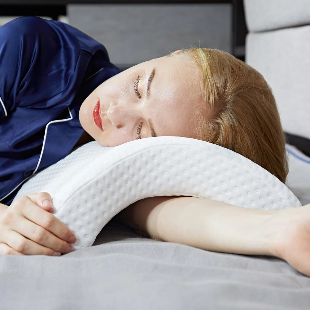 Valentinstag perfekte Kombination (Zwei Love Kissen und eine große Strickdecke)